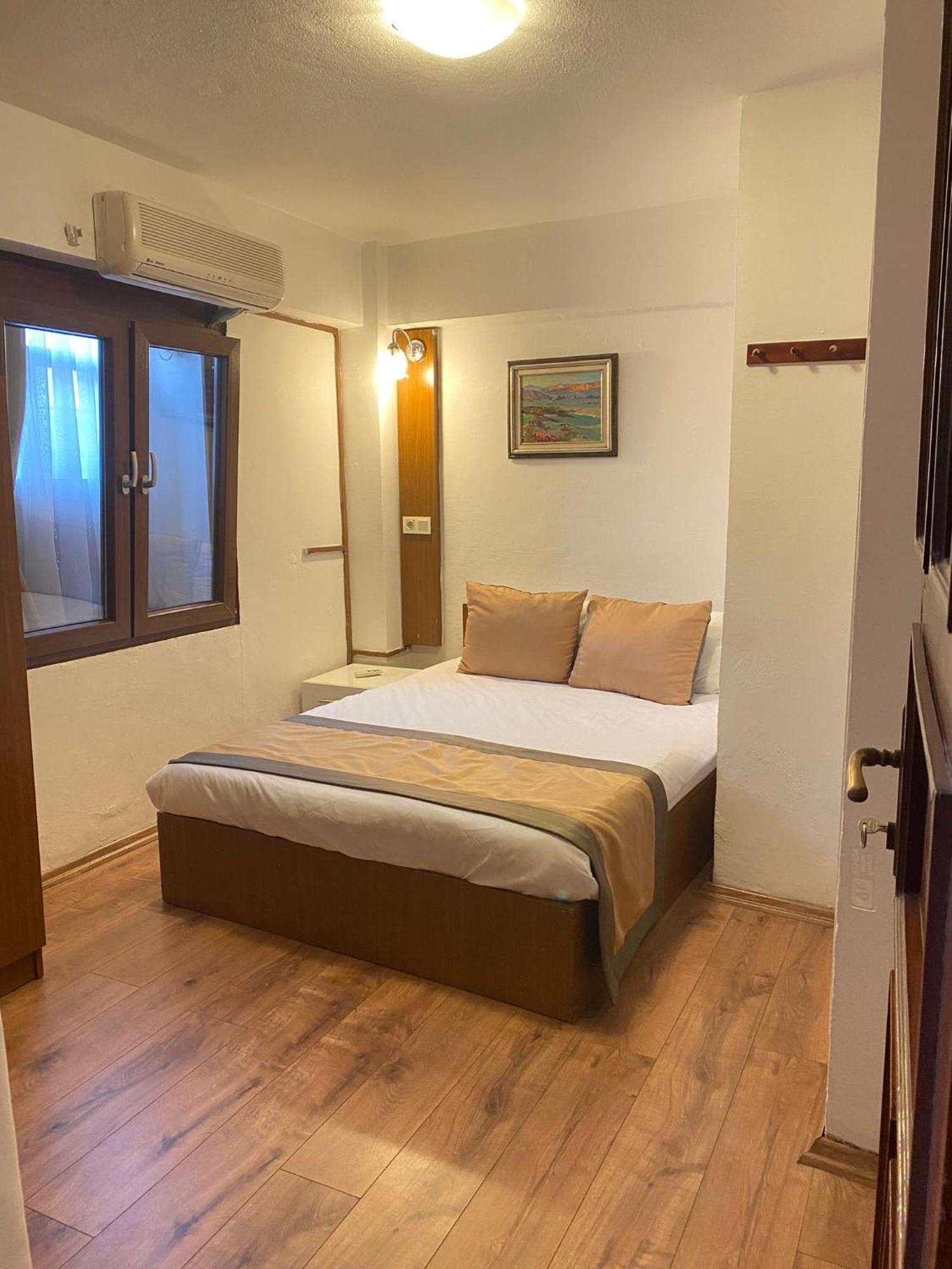 Konak Hotel Kaleiçi Antalya Bagian luar foto