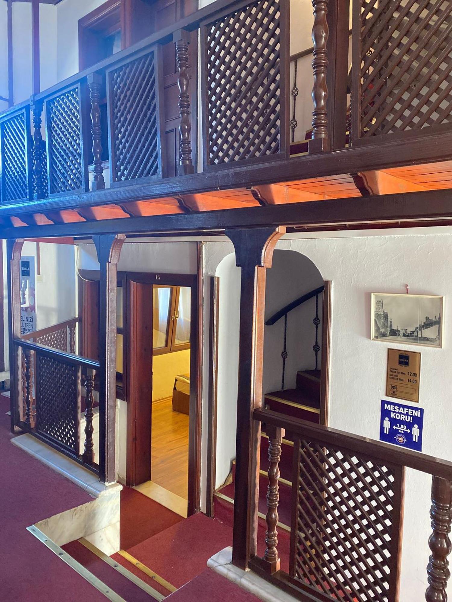 Konak Hotel Kaleiçi Antalya Bagian luar foto