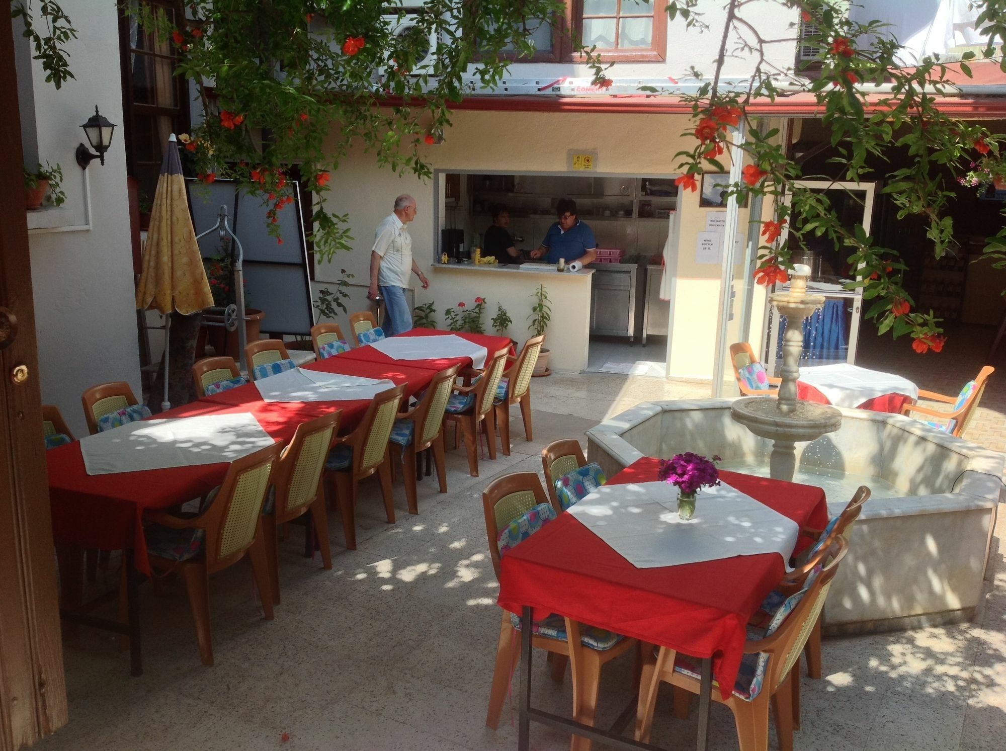 Konak Hotel Kaleiçi Antalya Bagian luar foto